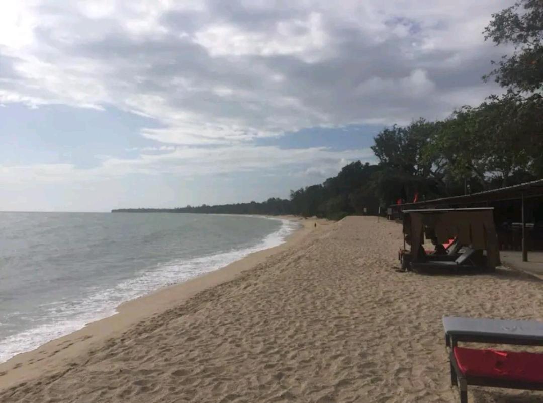 Lotus Desaru Beach Resort, 2 Bdrms, W/Splash Park Bandar Penawar ภายนอก รูปภาพ